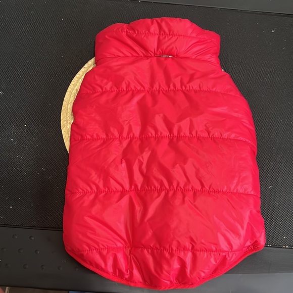 Gap Pet Red Guilted Puffer Jacket Size XL/XXL - Picture 1 of 11